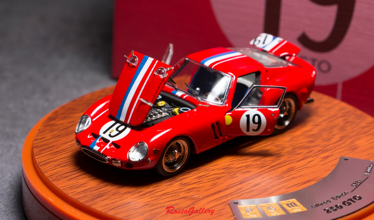 Model Kit Pg - Modellino Auto Statico in Metallo e